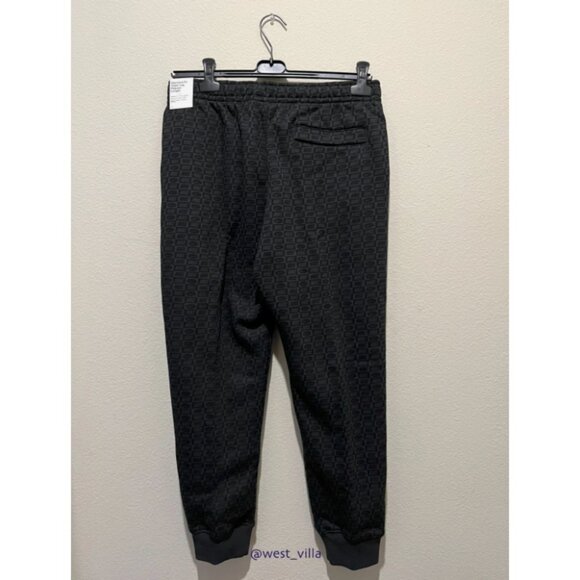 Nike Sportswear Club Monogram Fleece Mens Jogger Sweatpants Black - Picture 8 of 11